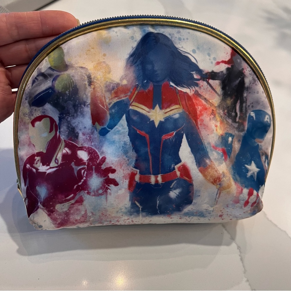 ULTA beauty Marvel Avengers  Cosmetic Bag. LE   Stronger Together